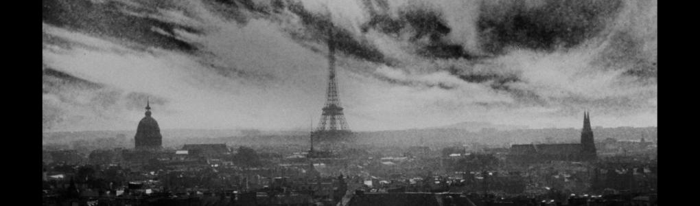 Foggy Day In Paris